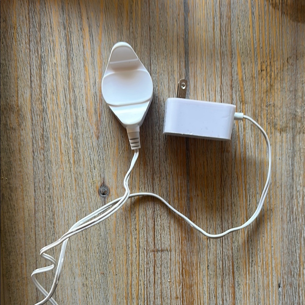 NWT owlet charger - new replacement